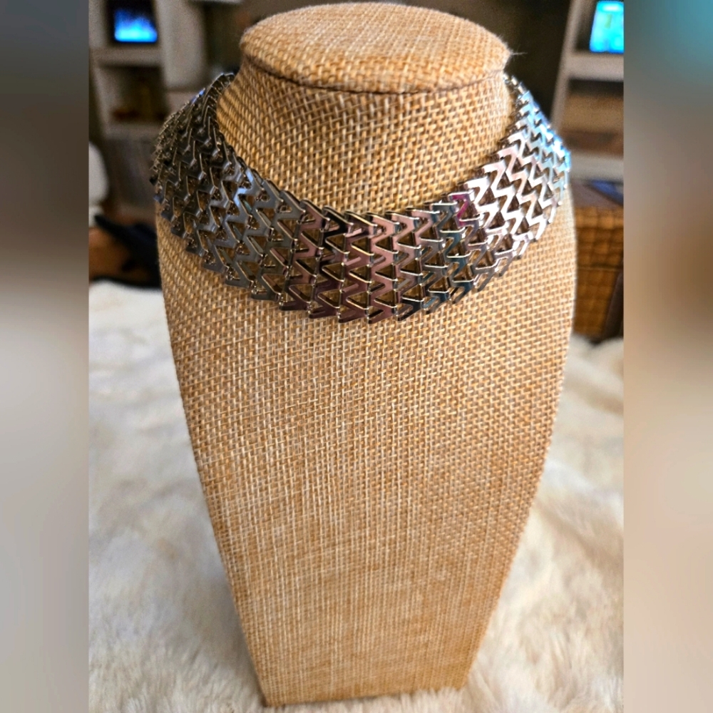 **3/$10** Chic Silver Choker Statement Necklace